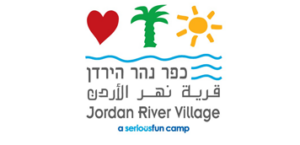 ״ארז ושירלי היו קשובים  מאוד לצורך של הקבוצה הן בהכנה והן בזמן אמת בסדנא. כל הסדנא היתה מרתקת ומעניינת לאורך כל השעות. המשתתפים יצאו עם מלא ידע, כלים וסקרנות לעולם כבדי השמיעה והחירשים.״



בת שבע ריכטר, אחראית מתנדבים כפר נהר הירדן
